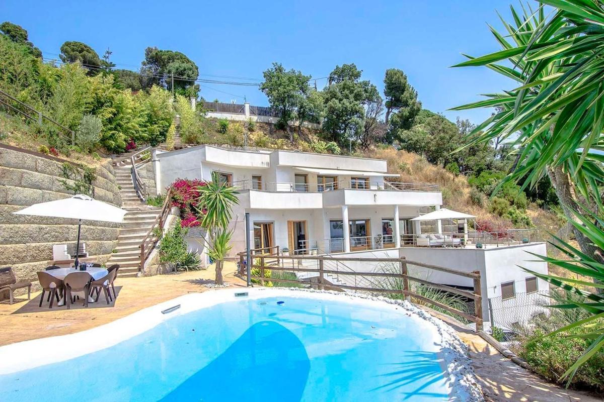 Catalunya Casas Modern Magnificence , Only A Few Km To The Beach! Sant Cebrià de Vallalta エクステリア 写真